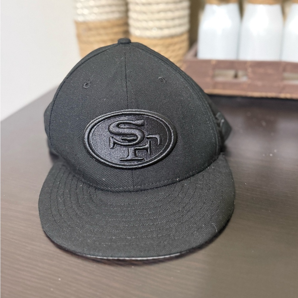 SAN FRANCISCO 49ERS New Era 59Fifty All Black Baseball Hat Size 7 1/4